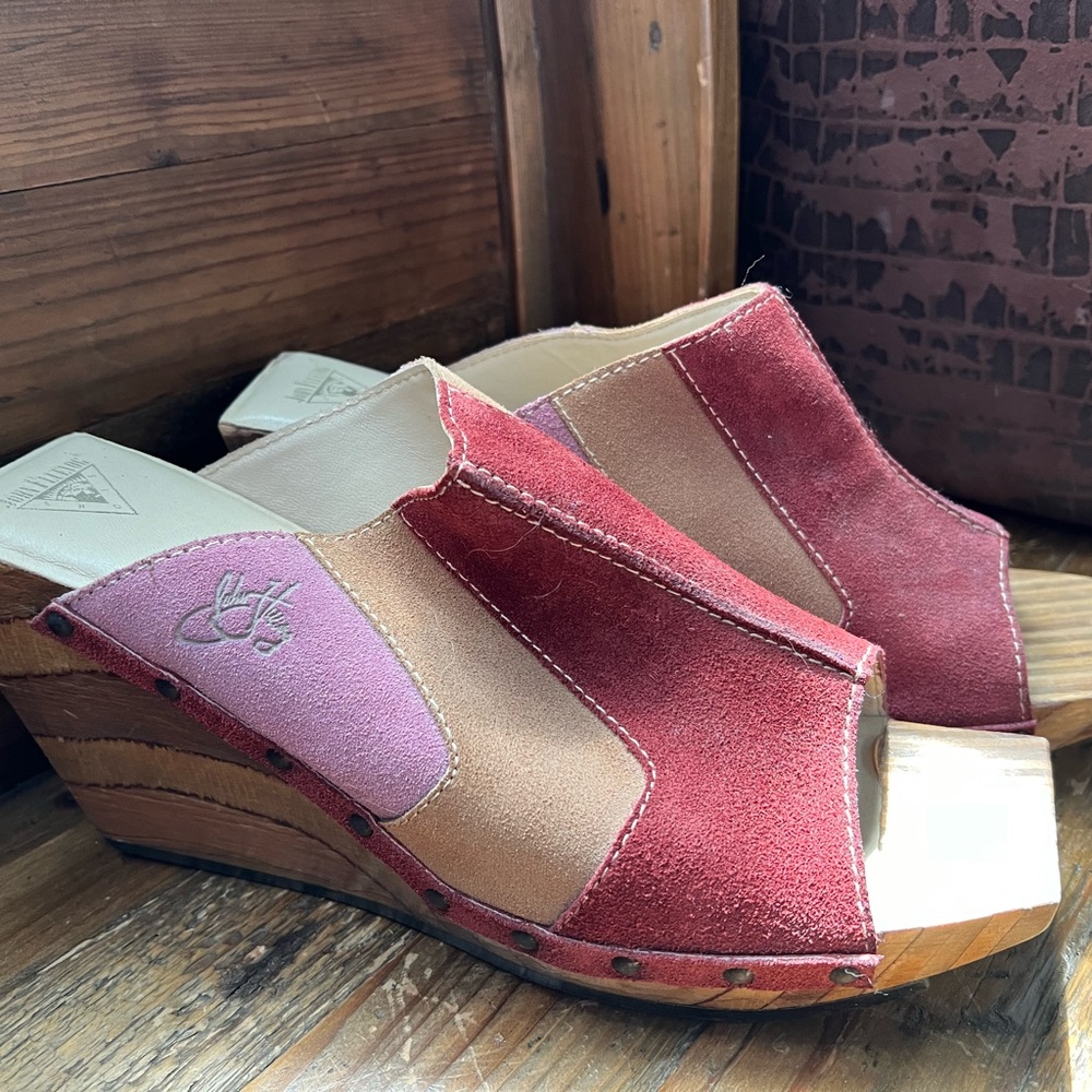 John Fluevog Red Pink Tan Suede Wedge Sandals